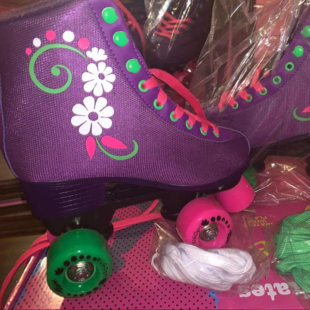 Girls HYPE Roller Skates *Brand NEW*